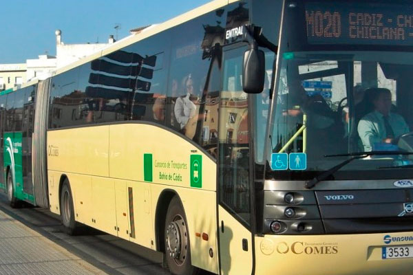 El Consorcio de Transportes de la Bahía de Cádiz re-fuerza sus servicios en  verano