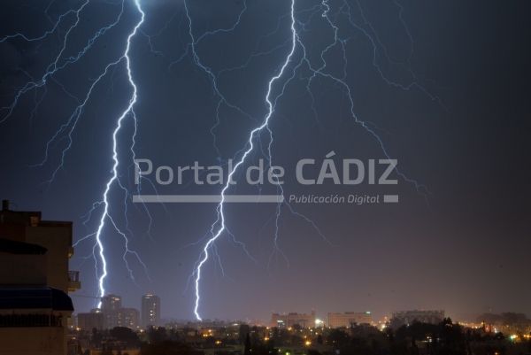 lightning in the air t20 9gdan2