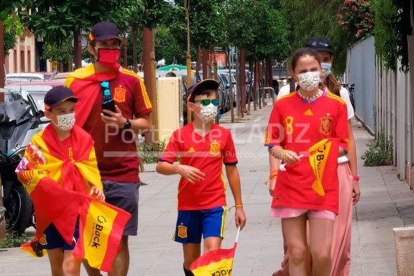 spain family championship real people spanish flag face mask soccer match soccer fans football fans t20 xnwbyb