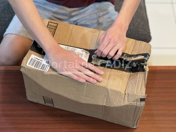 online shopping package delivery 2022 11 14 07 04 14 utc