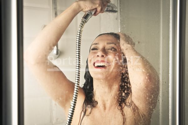 woman in a shower 2021 08 26 18 51 39 utc