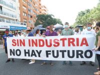 Manifestación por el empleo en el sector aeroespacial de la Bahía de Cádiz