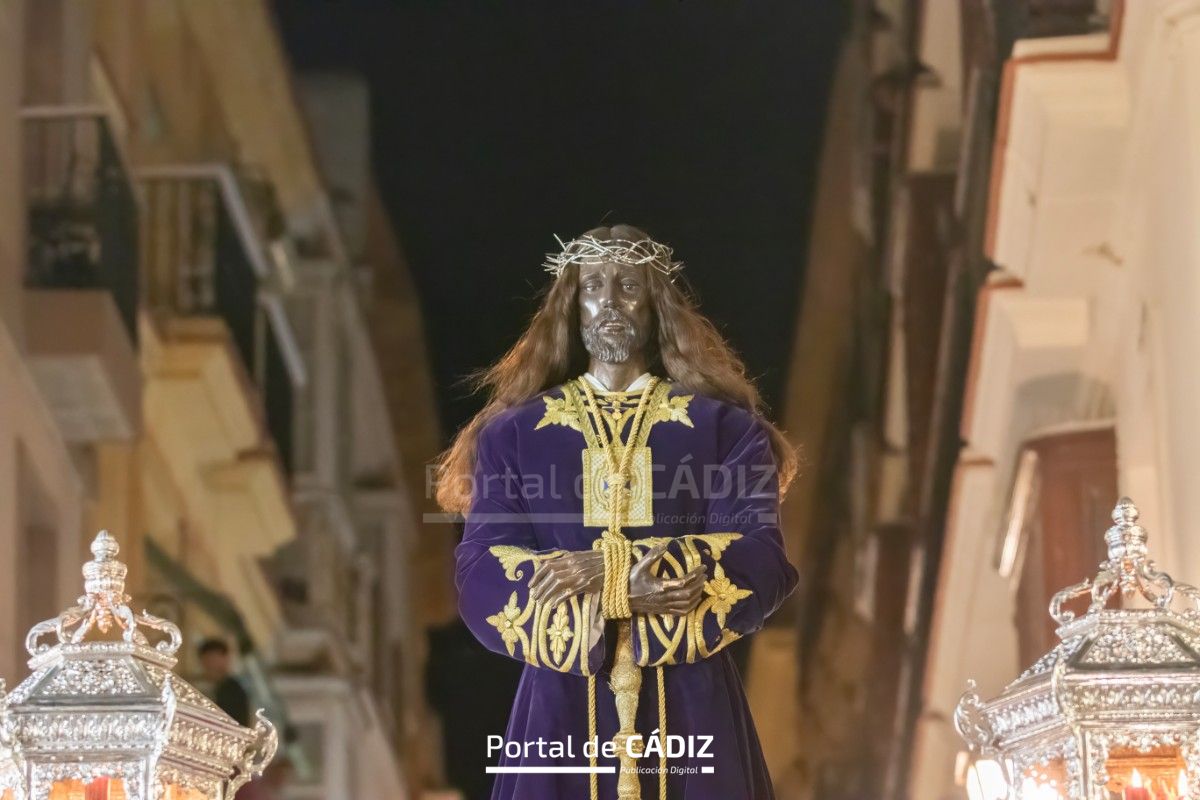 FOTOGALERÍA | Las mejores imágenes de Medinaceli el Jueves Santo 2023 de la  Semana Santa de Cádiz